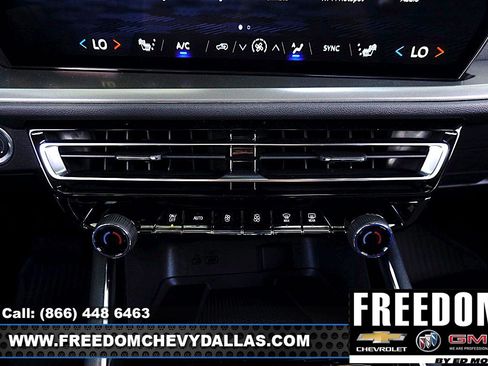 New 2026 Chevrolet Traverse LT w/ LPO, Floor Liner Package FWD image 23