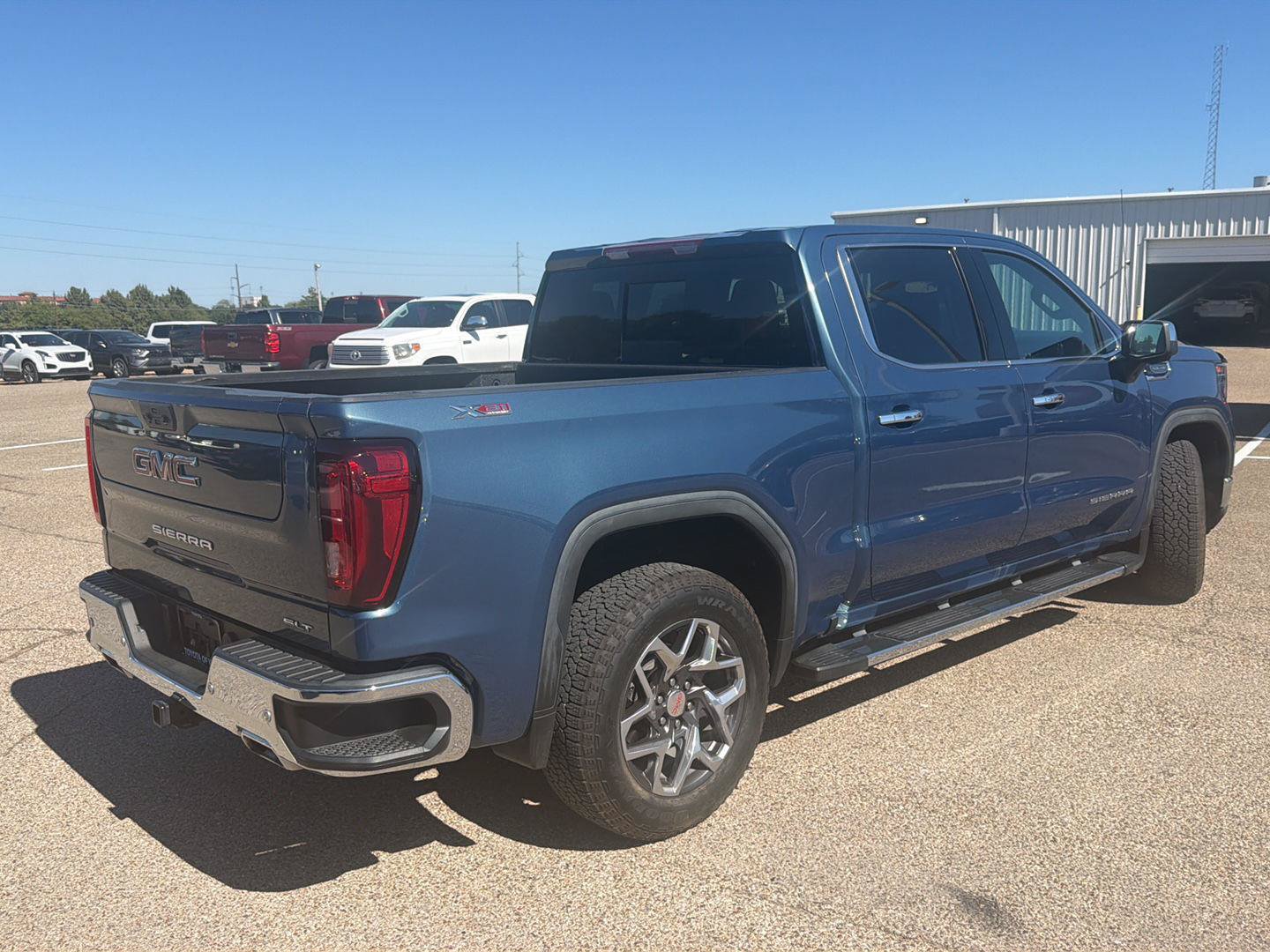Used 2024 GMC Sierra 1500 SLT w/ SLT Premium Plus Package AWD/4WD image 3
