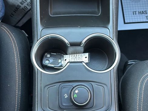 Used 2018 GMC Terrain SLE image 20