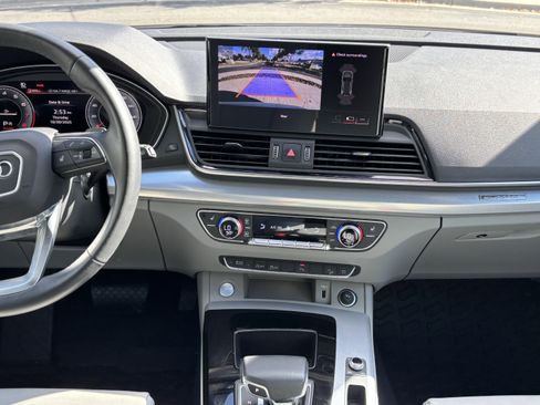 Used 2024 Audi Q5 2.0T Premium w/ Summer of Audi Package image 25