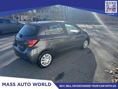 Used 2016 Toyota Yaris L image 3