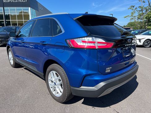 Used 2022 Ford Edge SEL w/ Convenience Package AWD/4WD image 3