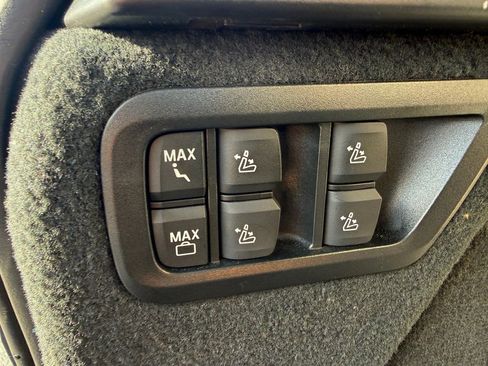 Used 2024 BMW X7 M60i w/ Executive Package AWD/4WD image 36
