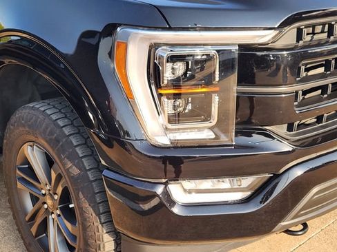 Used 2021 Ford F150 Lariat w/ Equipment Group 502A High AWD/4WD image 5