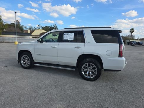 Used 2017 GMC Yukon SLT w/ HD Trailering Package image 6