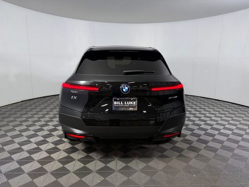 Used 2024 BMW iX xDrive50 AWD/4WD image 8