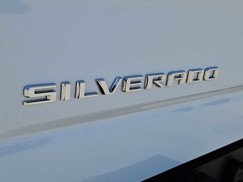 Used 2021 Chevrolet Silverado 1500 LTZ w/ LTZ Premium Package AWD/4WD image 11