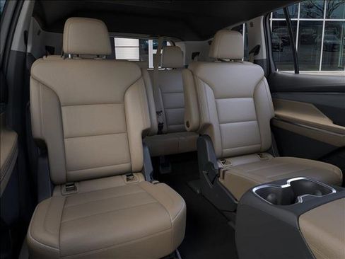 Used 2026 Buick Enclave Preferred w/ Power Package image 17