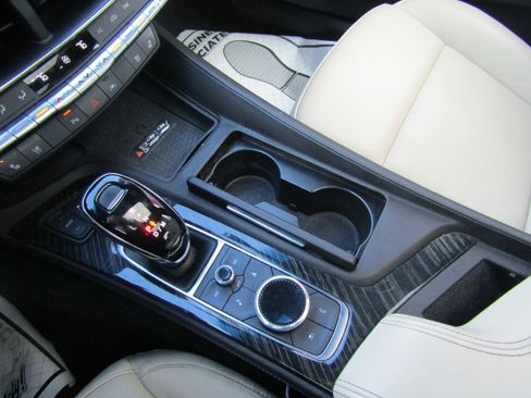 Used 2023 Cadillac CT5 Luxury image 18