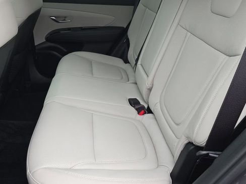 Used 2025 Hyundai Tucson Limited AWD/4WD image 10