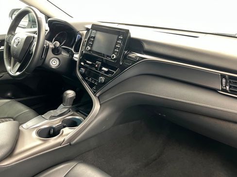 Used 2021 Toyota Camry SE FWD image 24