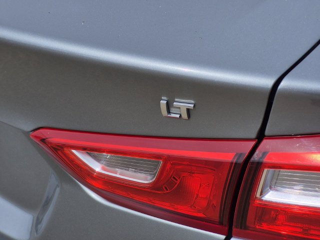 Used 2024 Chevrolet Malibu LT FWD image 8