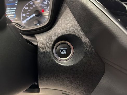 Certified 2023 Toyota Corolla Cross LE image 23