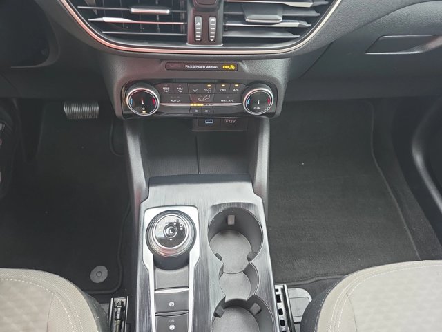 Used 2022 Ford Escape SE w/ SE Sport Appearance Package FWD image 12