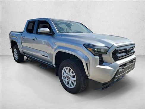 Used 2024 Toyota Tacoma SR5 image 3