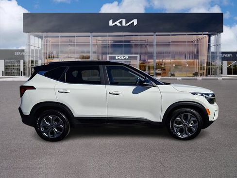 Used 2024 Kia Seltos S AWD/4WD image 7