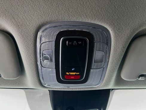 Used 2024 Hyundai Elantra SEL image 18