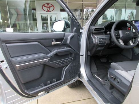 New 2025 Toyota Tacoma TRD Off-Road image 15