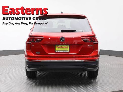 Used 2023 Volkswagen Tiguan SE AWD/4WD image 6