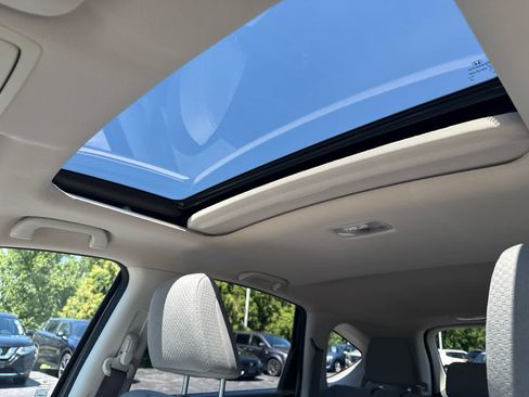 Used 2015 Honda CR-V EX image 24