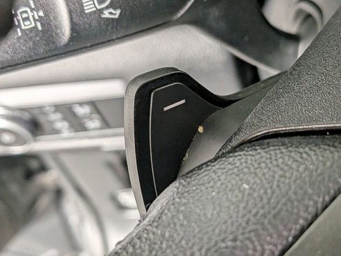 Used 2020 Ford Explorer Limited image 22