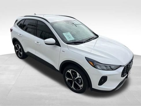 Used 2025 Ford Escape ST-Line Select w/ Tech Pack #1 image 8