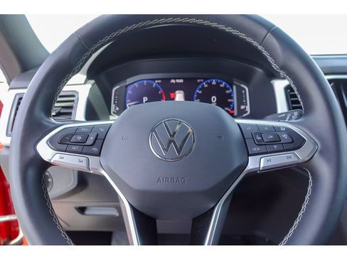 Used 2021 Volkswagen Atlas Cross Sport SEL FWD image 13