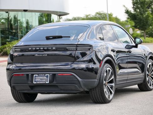 Certified 2025 Porsche Macan 4S Electric AWD/4WD image 34