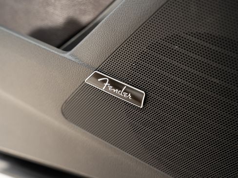 Used 2016 Volkswagen Tiguan SEL image 19