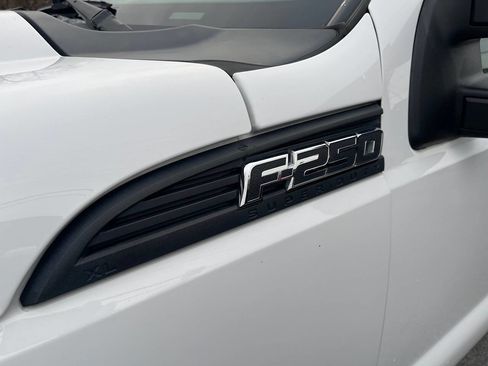 Used 2016 Ford F250 XL w/ Power Equipment Group image 18