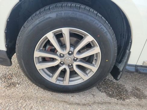 Used 2016 Nissan Pathfinder SL w/ SL Tech Package image 27