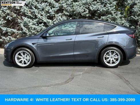 Used 2023 Tesla Model Y Long Range AWD/4WD image 3