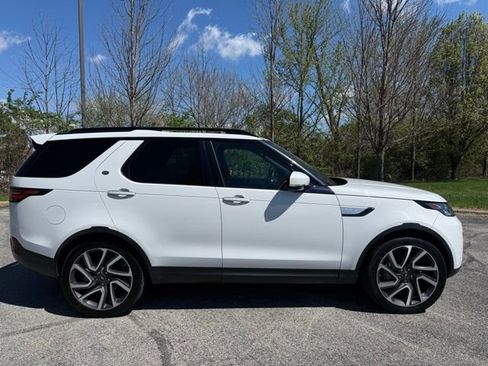Used 2018 Land Rover Discovery HSE Luxury AWD/4WD image 3