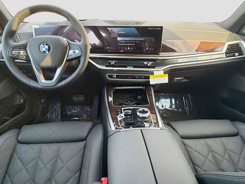 New 2026 BMW X5 xDrive50e w/ Executive Package image 16