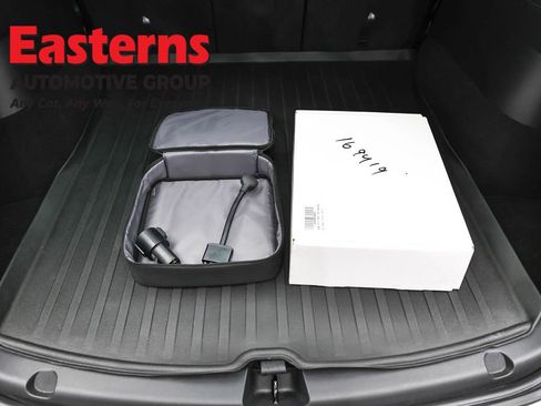 Used 2021 Tesla Model Y 2WD image 9