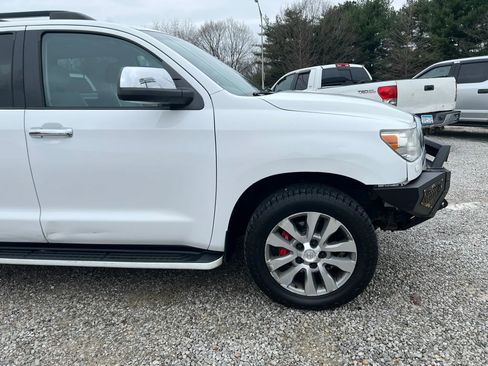 Used 2015 Toyota Sequoia Limited image 10
