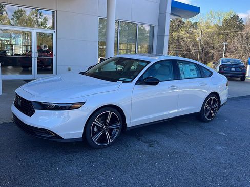 New 2026 Honda Accord SE image 2