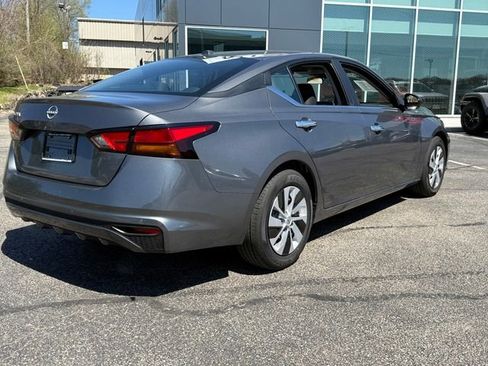 Certified 2025 Nissan Altima 2.5 S FWD image 3