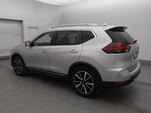 Used 2018 Nissan Rogue SL w/ Premium Package image 3