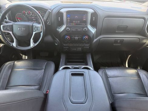 Used 2019 Chevrolet Silverado 1500 LT Trail Boss AWD/4WD image 11