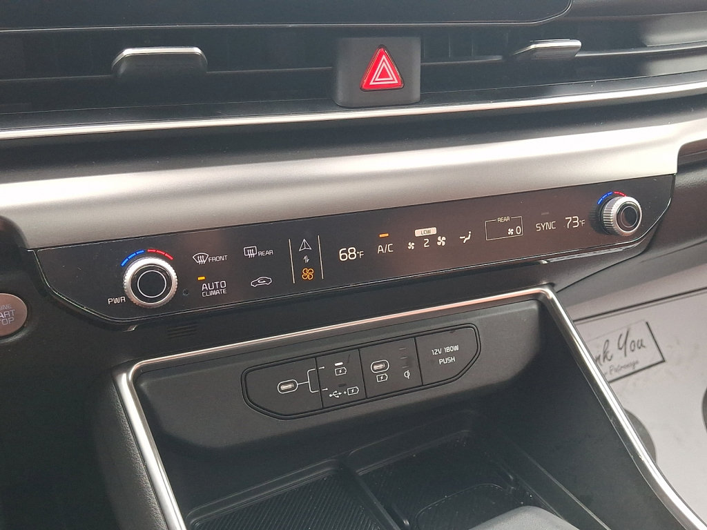 Used 2026 Kia Carnival SX w/ SX Dark Edition Package FWD image 35