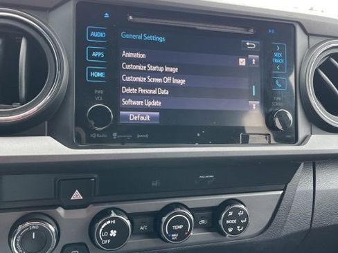 Used 2019 Toyota Tacoma TRD Sport w/ Technology Package image 53