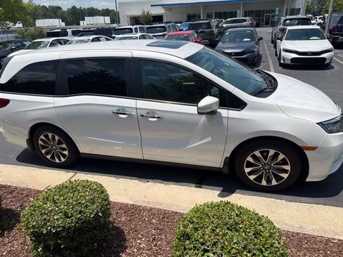 Used 2024 Honda Odyssey EX-L image 5