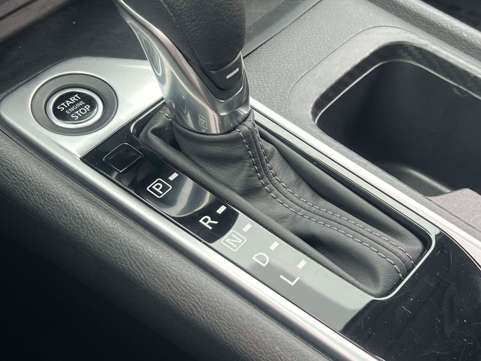 Used 2024 Nissan Sentra SV FWD image 15