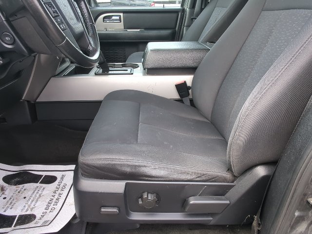 Used 2016 Ford Expedition XLT AWD/4WD image 10