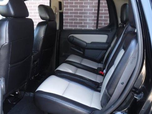 Used 2007 Ford Explorer Sport Trac Limited image 14