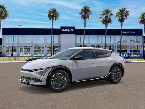 New 2026 Kia EV6 Light RWD image 3