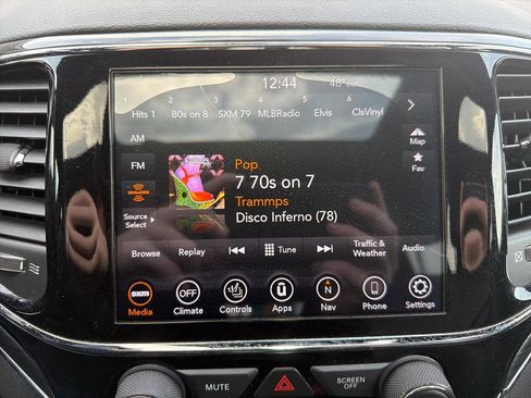 Used 2020 Jeep Grand Cherokee Limited image 22