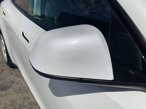 Used 2021 Tesla Model Y Long Range image 83
