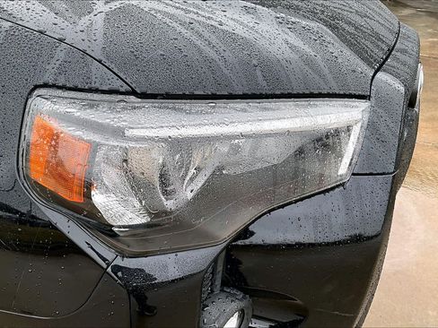 Used 2021 Toyota 4Runner SR5 Premium image 26